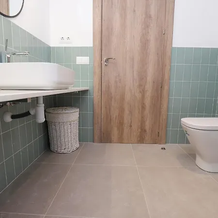 Agneta - Rem Apartment